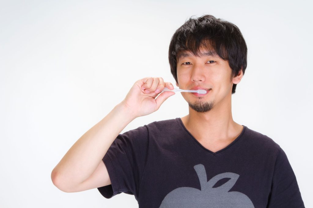 歯周病が認知症に影響するかもしれないです。
